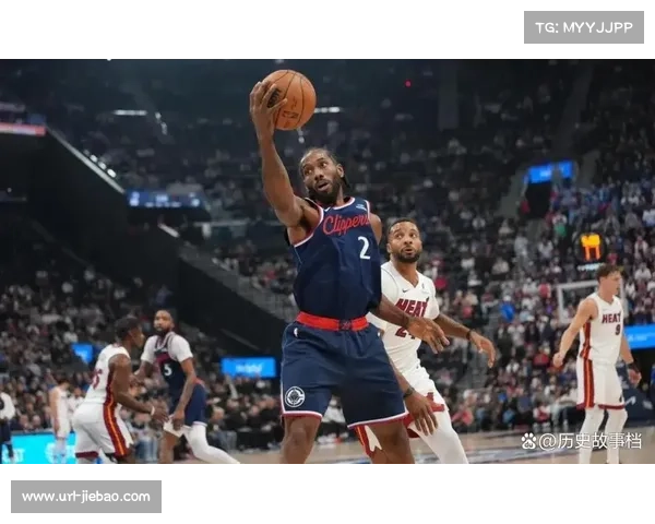 伦纳德因伤缺席快船客场之旅,至少缺阵两场比赛 伦纳德因伤缺席快船客场之旅,至少缺阵两场比赛